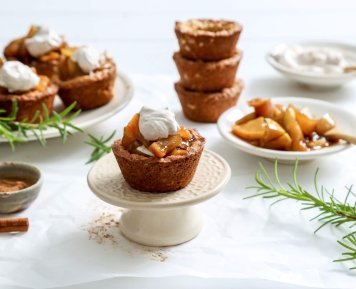 Apple Oatmeal Cookie Cups